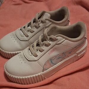 Girls Puma Slip On Camvas Shoes Size 10C